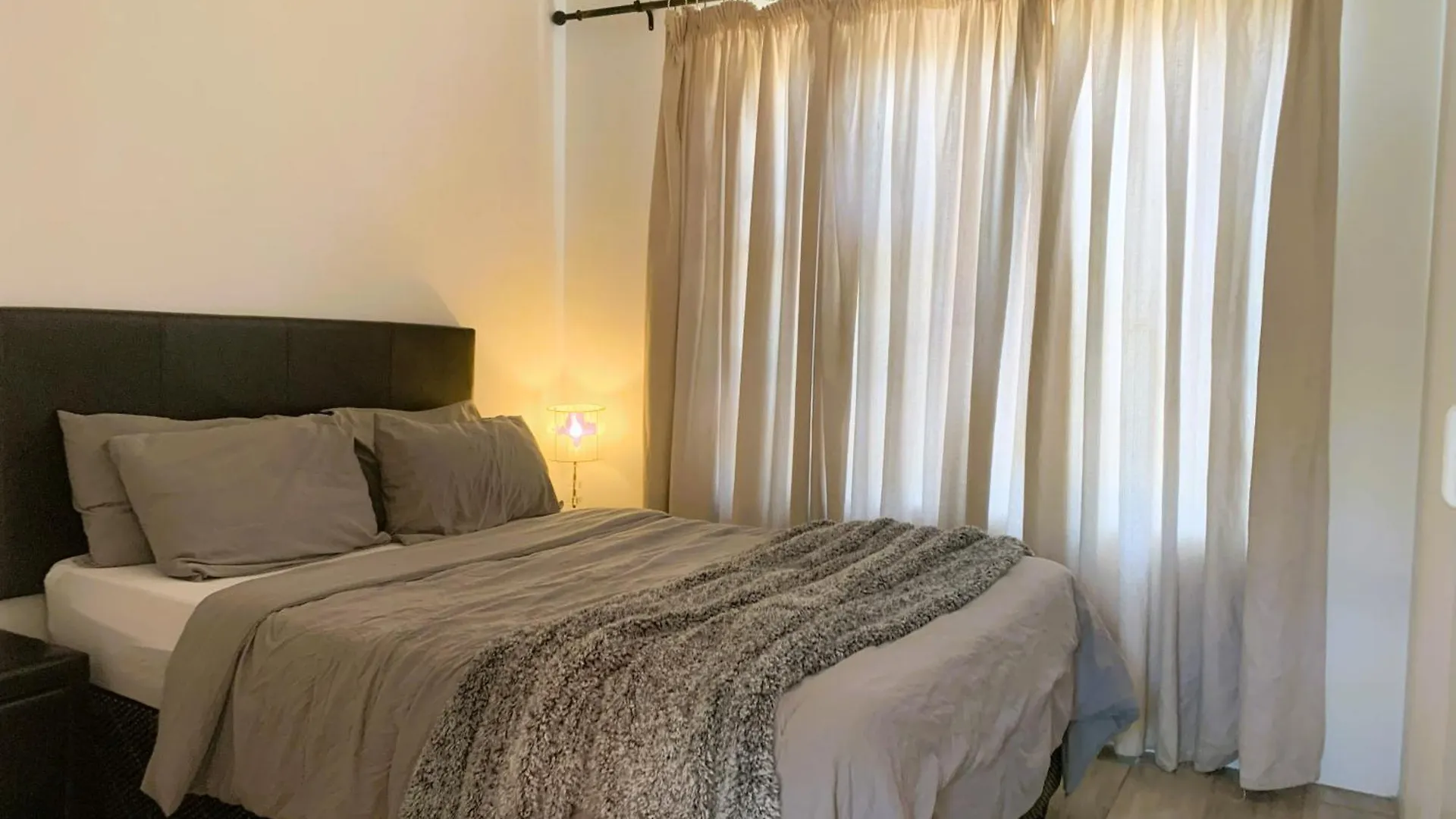 Apartment With Garden Cape Town 0*,